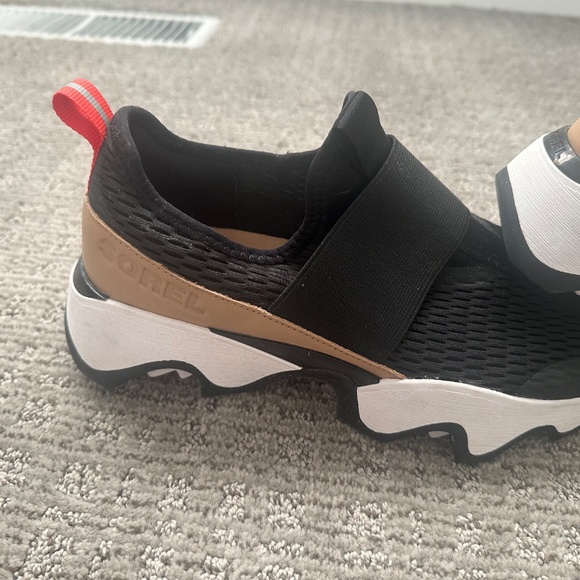 Women’s Sorel black shoes size 9 - Picture 4 of 6